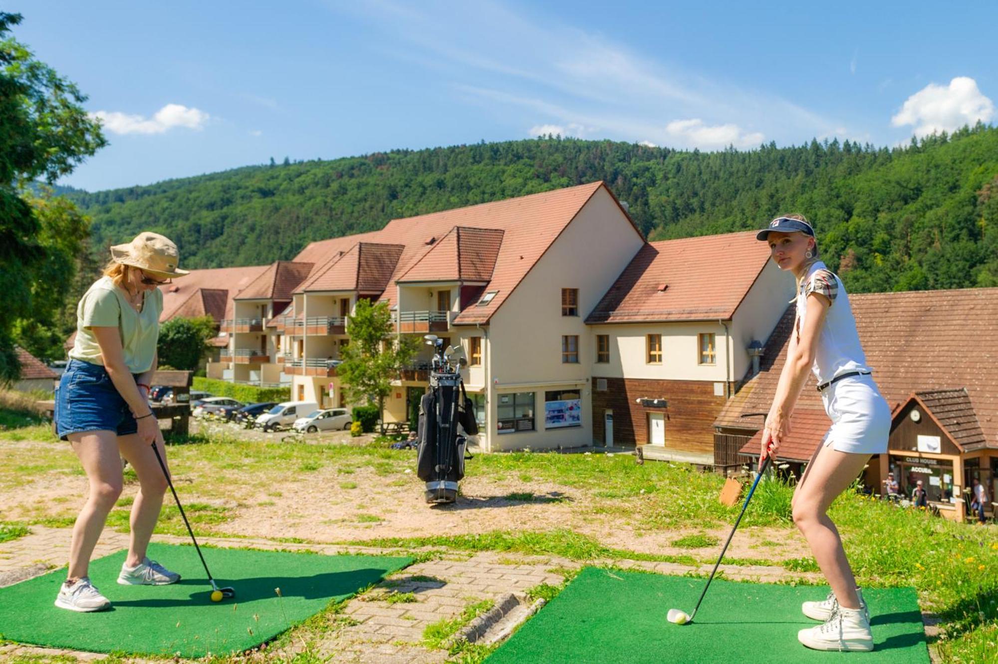 Goelia Le Domaine Du Golf Lejlighedshotel Ammerschwihr Eksteriør billede